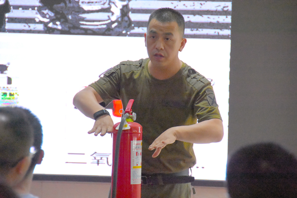 宝威体育在线防雷开展消防培训学习