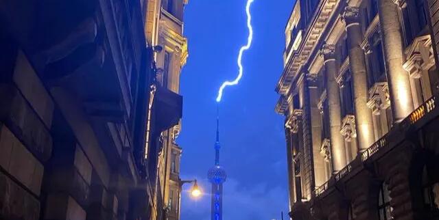 宝威体育在线防雷解析上海东方明珠“接闪”